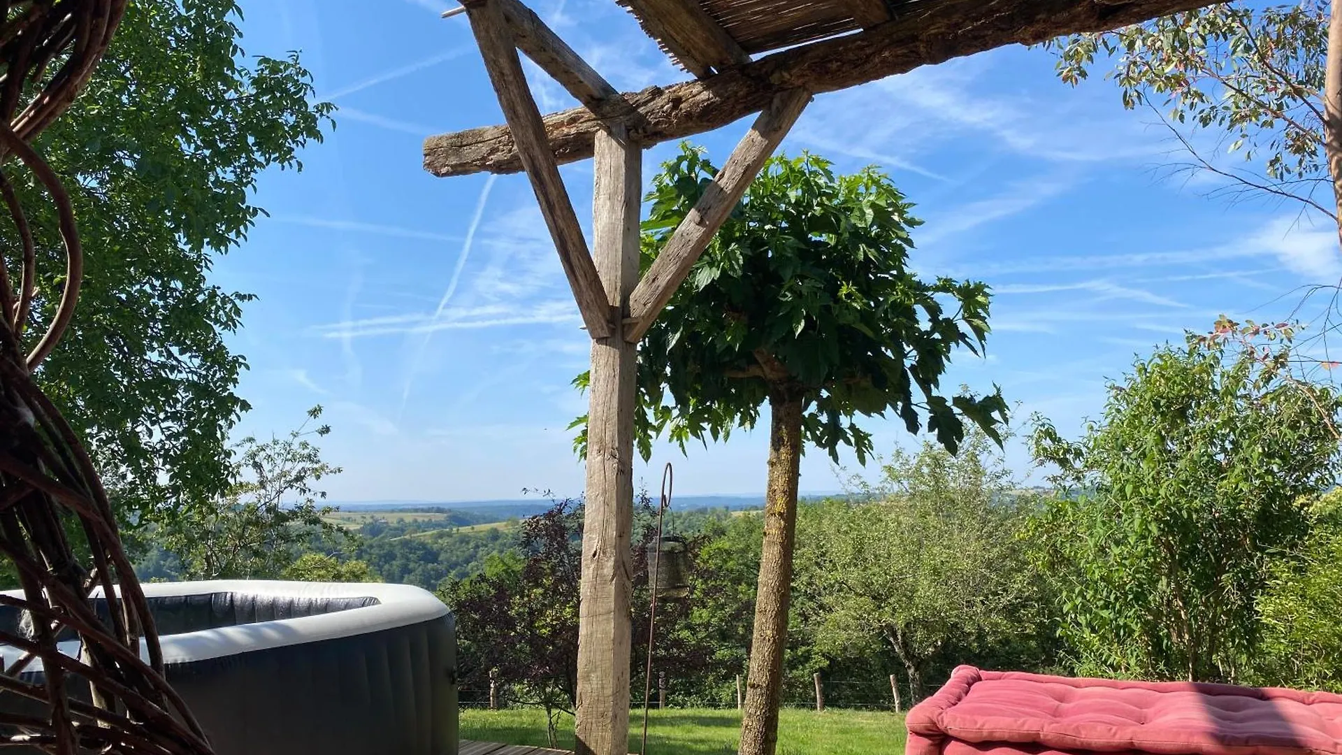 Les Monts D'Amara, Ressourcement, Nature, Sante Campuac Couette-café