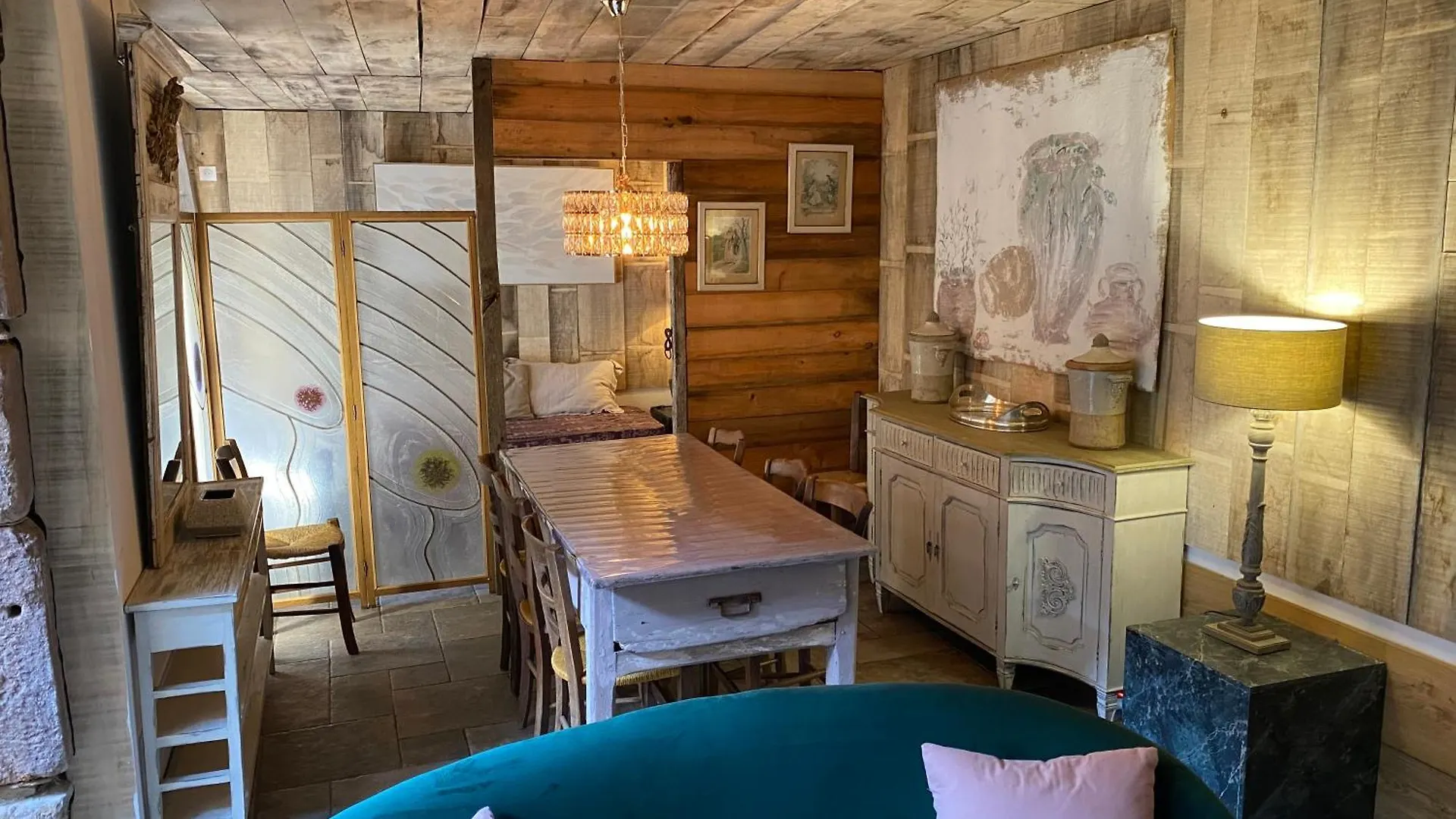 Les Monts D'Amara, Ressourcement, Nature, Sante Campuac ベッド・アンド・ブレックファスト